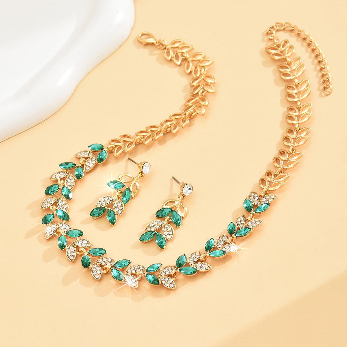 Women's Earrings And Necklace Two-Piece Set