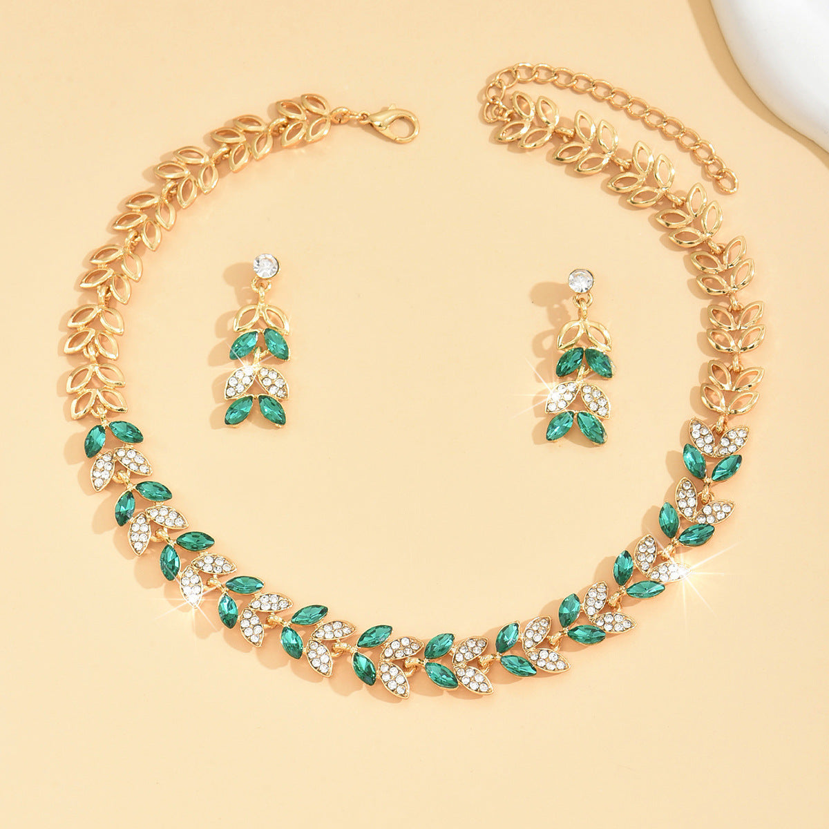 Women's Earrings And Necklace Two-Piece Set